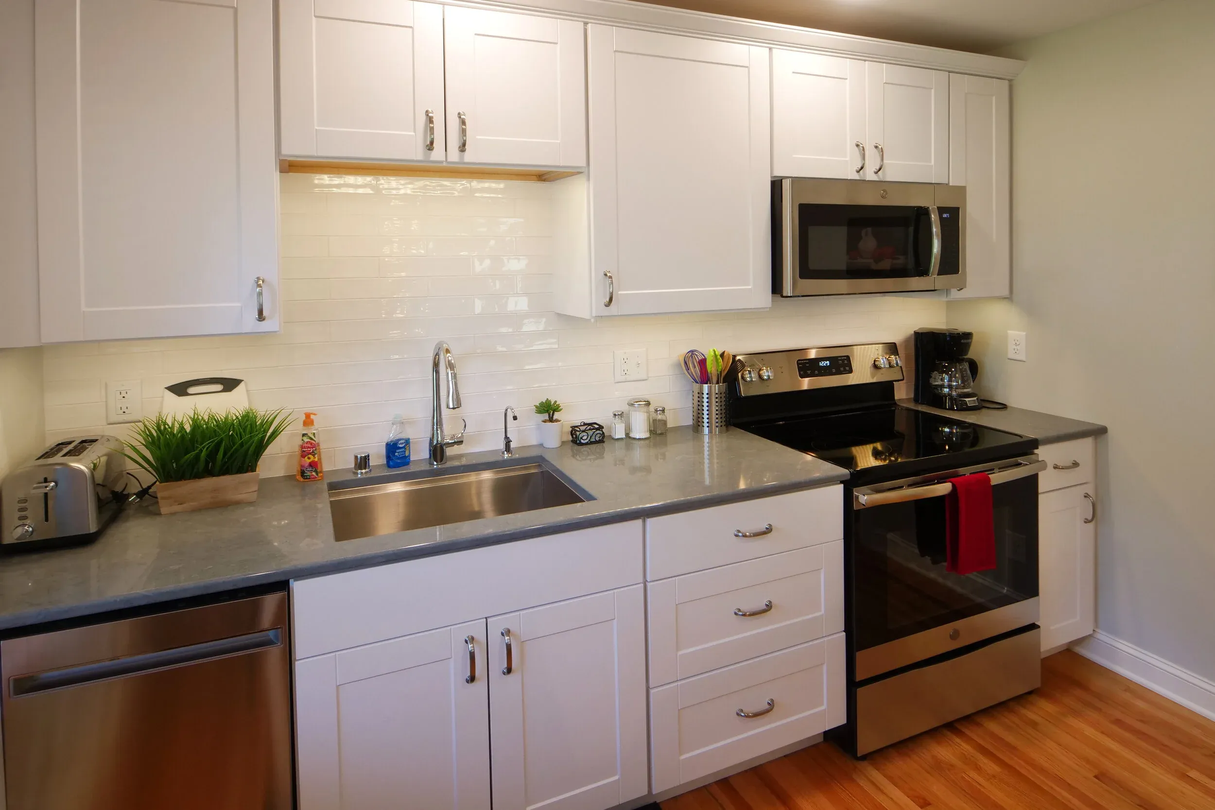 The kitchen at My Cozy Retreat